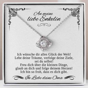 Von der Oma an die Enkelin | NATALIE