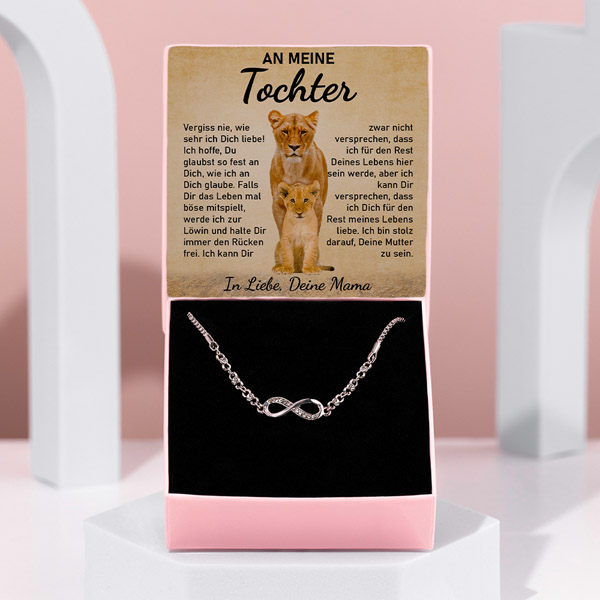 LILLIA_CRYSTALBRACELET