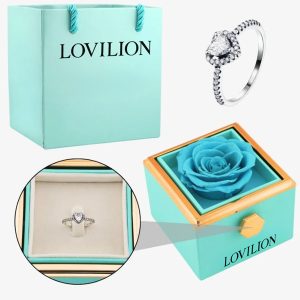 Box mit einer Rose und einem Ring | HEARTISO_BLAUEBOX